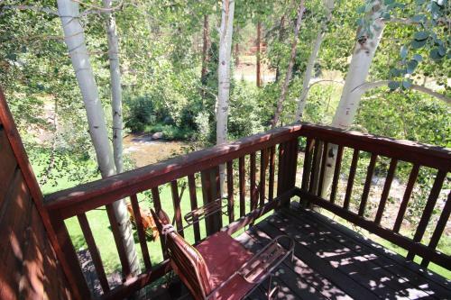 Hotel Boulder Brook On Fall River