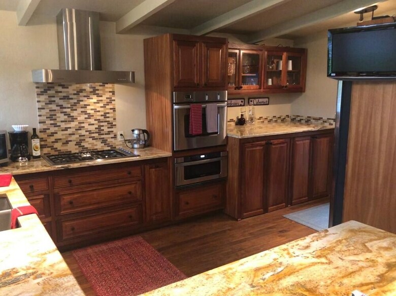 Bailey Lane~2.5 Miles To Autzen Stadium~sleeps 4
