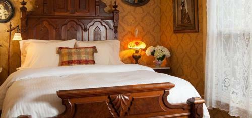 Posada Thorp House Inn & Cottages