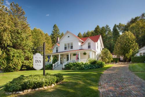 Posada Thorp House Inn & Cottages