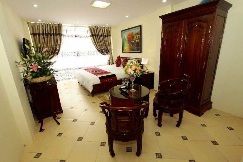 Splendid Jupiter Hotel (formerly Riverside Palace)