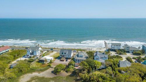 East Ashley Avenue 1414 - Trade Winds Home