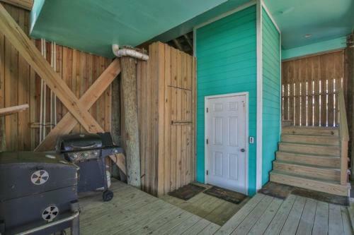 East Ashley Avenue 1709 - Paradise Weiss Home