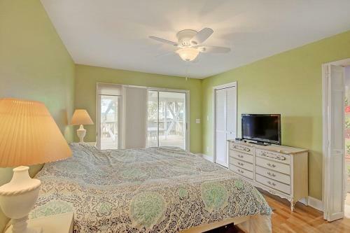 1578 East Ashley Home