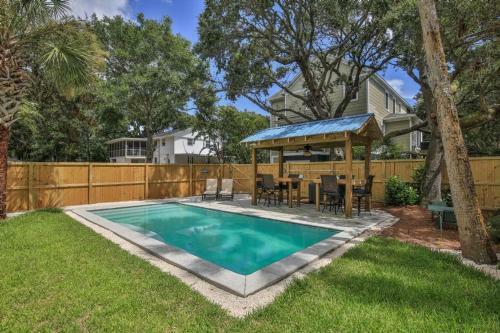 East Ashley Avenue 1008 - The Okeanos Home