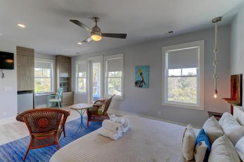 125-b East Ashley Townhouse