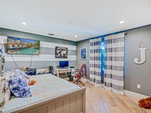 190 Aberdeen Ave Home
