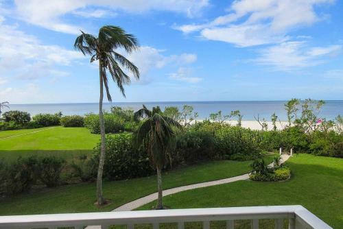 Estero Beach & Tennis #205c Apartment