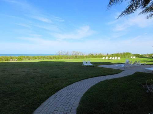 Estero Beach & Tennis #701a Apartment