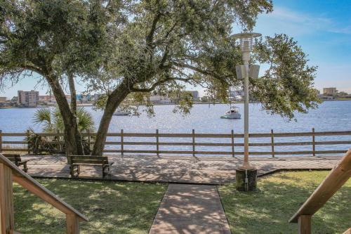 Destin West Gulfside Villa #v410