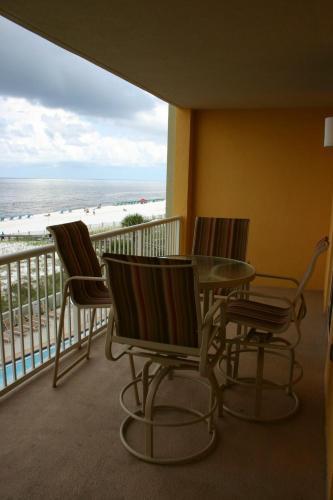 Azure Sandcastle Apartment