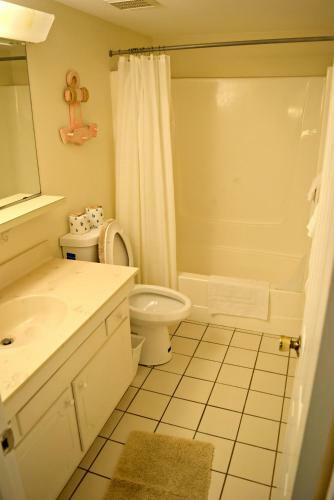 Apartamento Emerald Isle 312 Condo