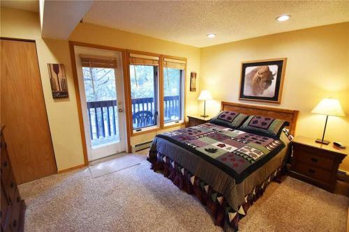 Cross Creek 308 (condo)