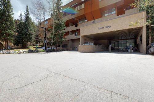 Apartamento Ten Mile Condos