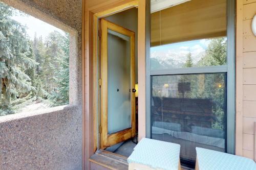 Apartamento Ten Mile Condos