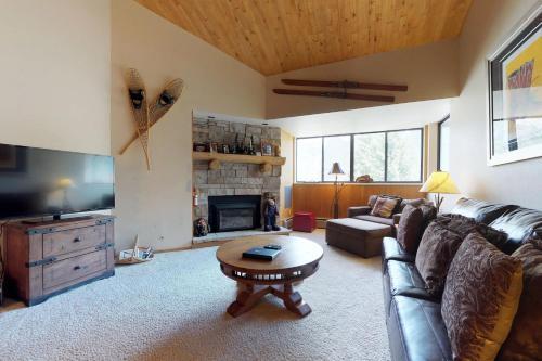 Apartamento Ten Mile Condos