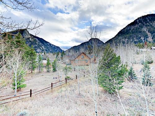 14b Larson Lane Home