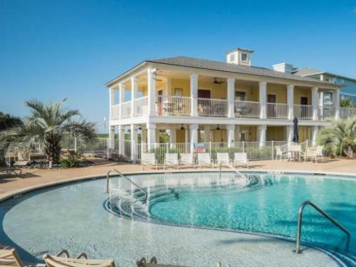 Pointe Paradise
