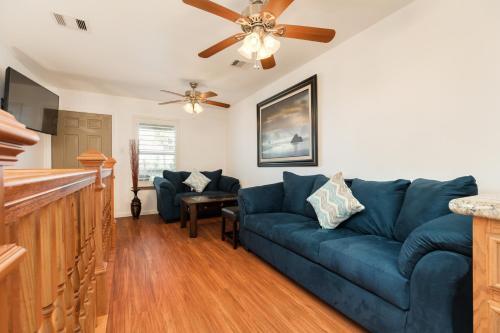 Cottage By The Pier - Sand Dollar