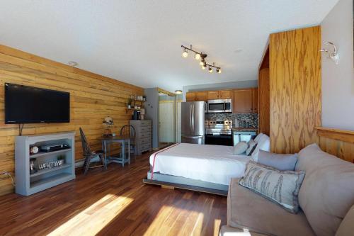 Little Rocky Mountain Retreat
