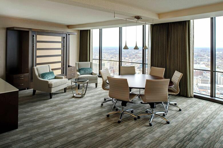 Hotel Detroit Marriott At The Renaissance Center