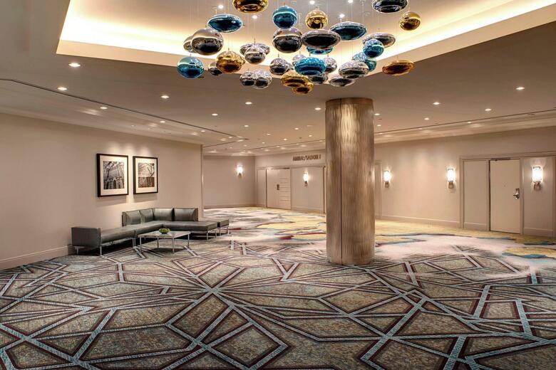 Hotel Detroit Marriott At The Renaissance Center