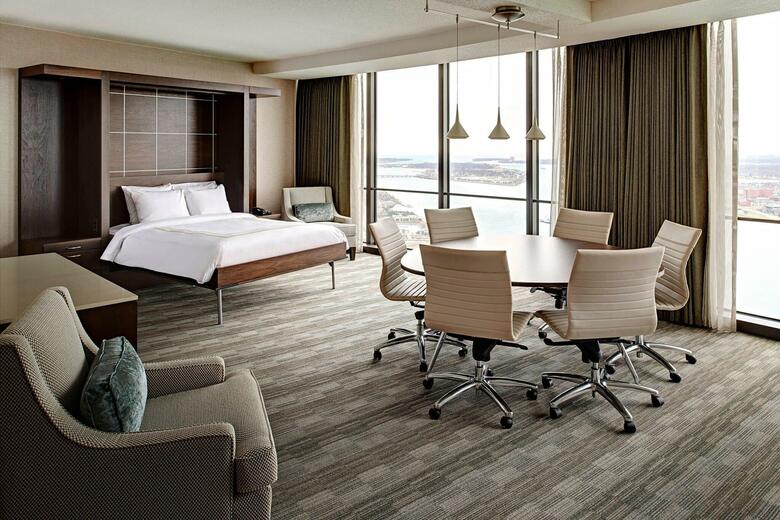 Hotel Detroit Marriott At The Renaissance Center