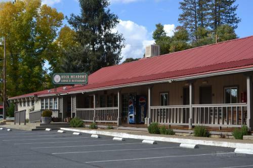 Buck Meadows Lodge