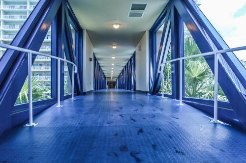 Apartamento Crystal Tower Unit 1207