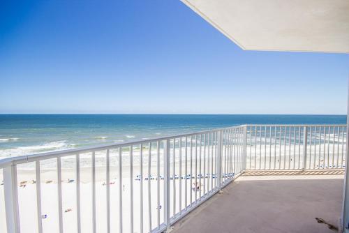 Lighthouse 901 Apartment
