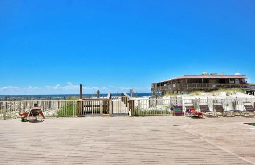 Boardwalk 986 Apartment