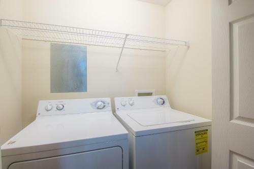Legacy II 202 - Two Bedroom Apartment