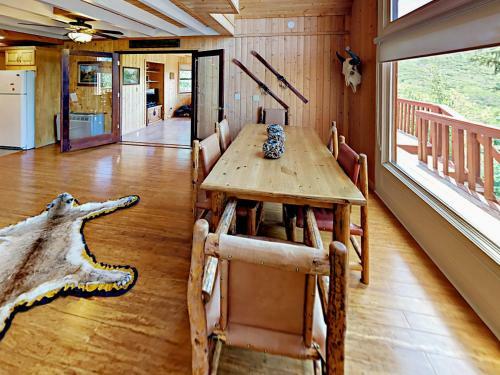 1634 Cedarbark Lane Cabin
