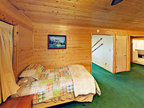1634 Cedarbark Lane Cabin