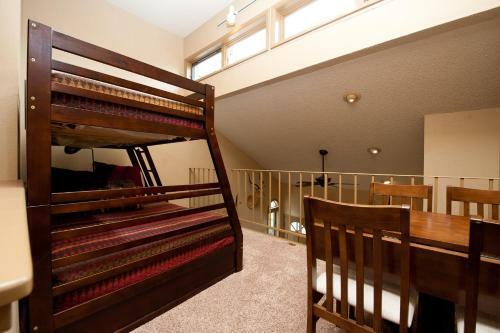 Pine Acres - Unit 112