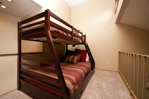 Pine Acres - Unit 112