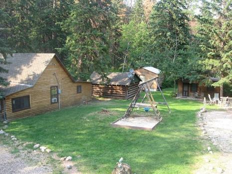 Motel Harney Camp Cabins