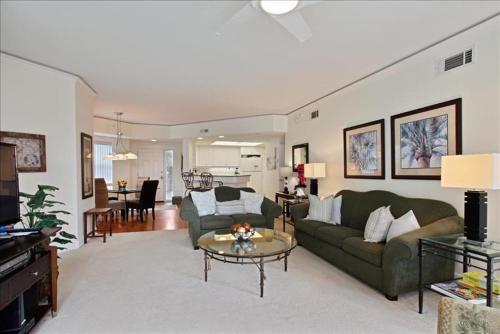 201 Windsor Place Villa