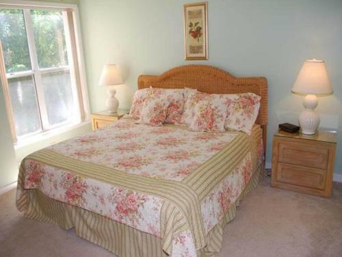 106 Barrington Arms Villa