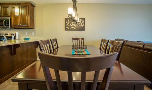 Apartamento Lavish Lake Escape Condo