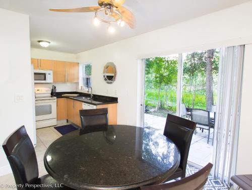 Modern Home | Close To Beach & Casino