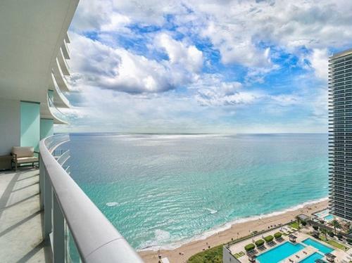 Apartamento Hide Beach Residences