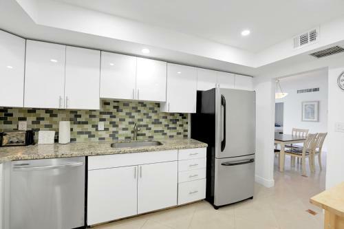 Apartamento 2 Bedrooms 2 Full Bathrooms Apt. On The Beach