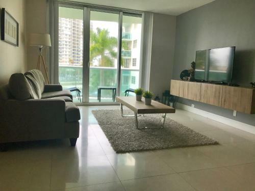 Beautiful Apartments On The Beach At The Tides