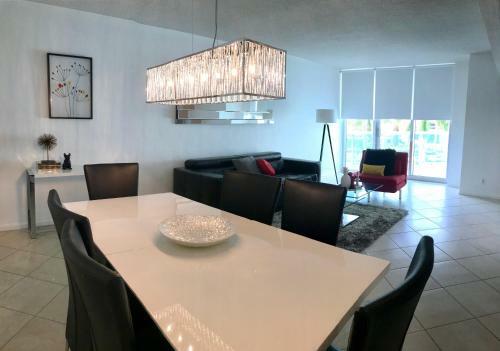 Beautiful Apartments On The Beach At The Tides