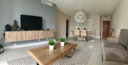 Beautiful Apartments On The Beach At The Tides