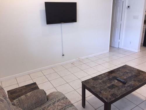 Wow!! Apartment For 4 Just Few Steps To The Beach!