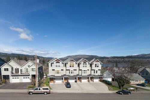 Venturi-river/mt Vw-2br/2.5ba