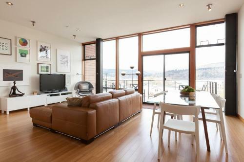 Seven-river View-ac-3br/2.5ba