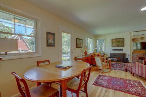 Living Color Cottage